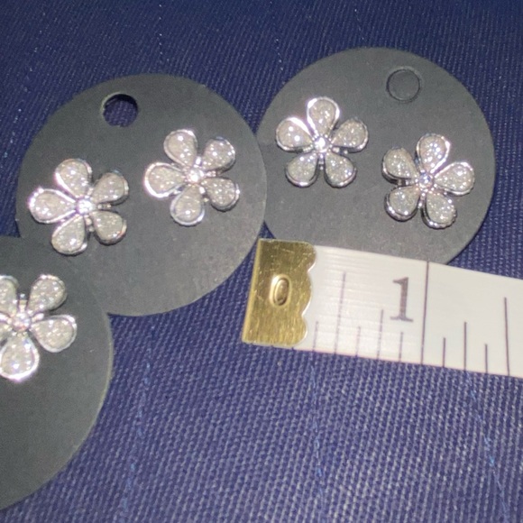 1 bundle of 4 sets earrings glitter silver - Picture 3 of 4